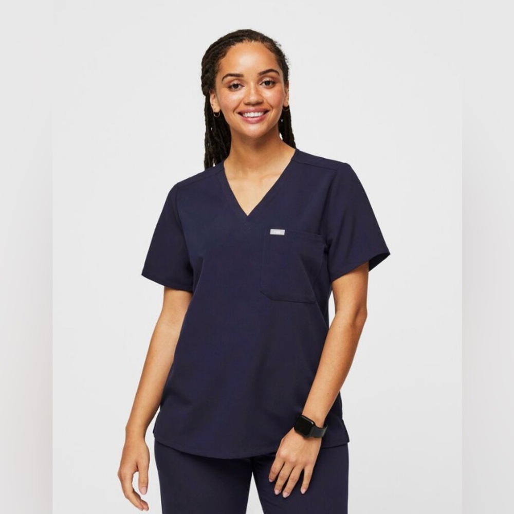 Figs Catarina One Pocket Scrub Top